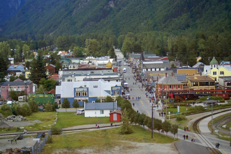 Skagway Culinary Experience: Alaskan Seafood & Gold Rush Heritage Dining